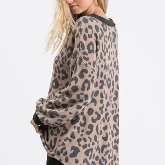 Animal Print V-Neck Top with Button Detail - Picture 6 of 6